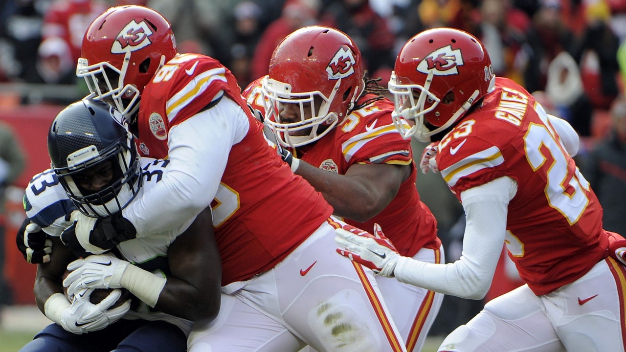 Chiefs defense preserves 24-20 win over Seahawks